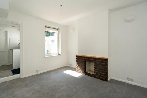 8 Glenview Gardens, Hemel Hempstead, HP1 1TF
