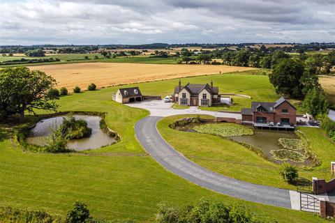 8 bedroom country house to rent - Keepers Cottage, Sowdley Lane, Wheaton Aston, Stafford