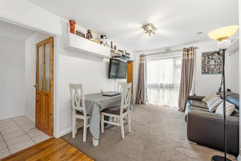 1 bedroom flat for sale, Glen Court, Jasmine Grove, Penge, SE20