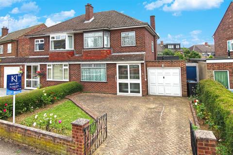 6 Beechfield Road, Ware, SG12 7JA