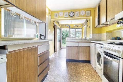 6 Beechfield Road, Ware, SG12 7JA