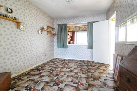 6 Beechfield Road, Ware, SG12 7JA