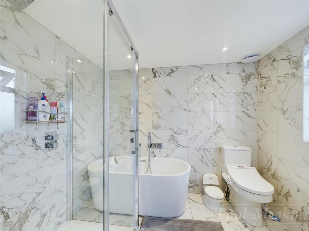 Ensuite