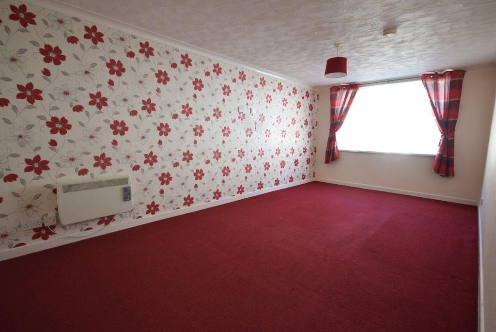 St Marys Flats, Bideford, Devon 1 bed flat £535 pcm (£123 pw)