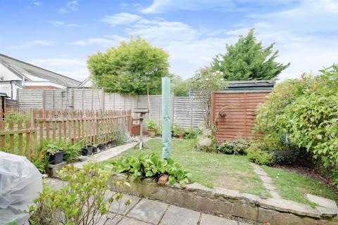 3 bedroom terraced house for sale, The Paddock, Northiam