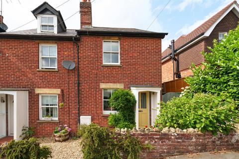 22 Critchmere Hill, Haslemere, GU27 1LS