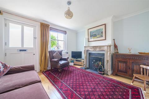 22 Critchmere Hill, Haslemere, GU27 1LS