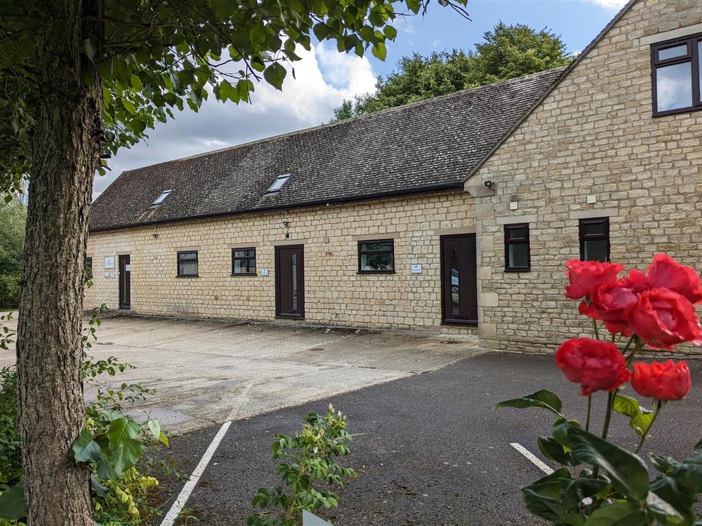 Fulbrook Hill, Fulbrook, Burford Property £792 pcm (£183 pw)