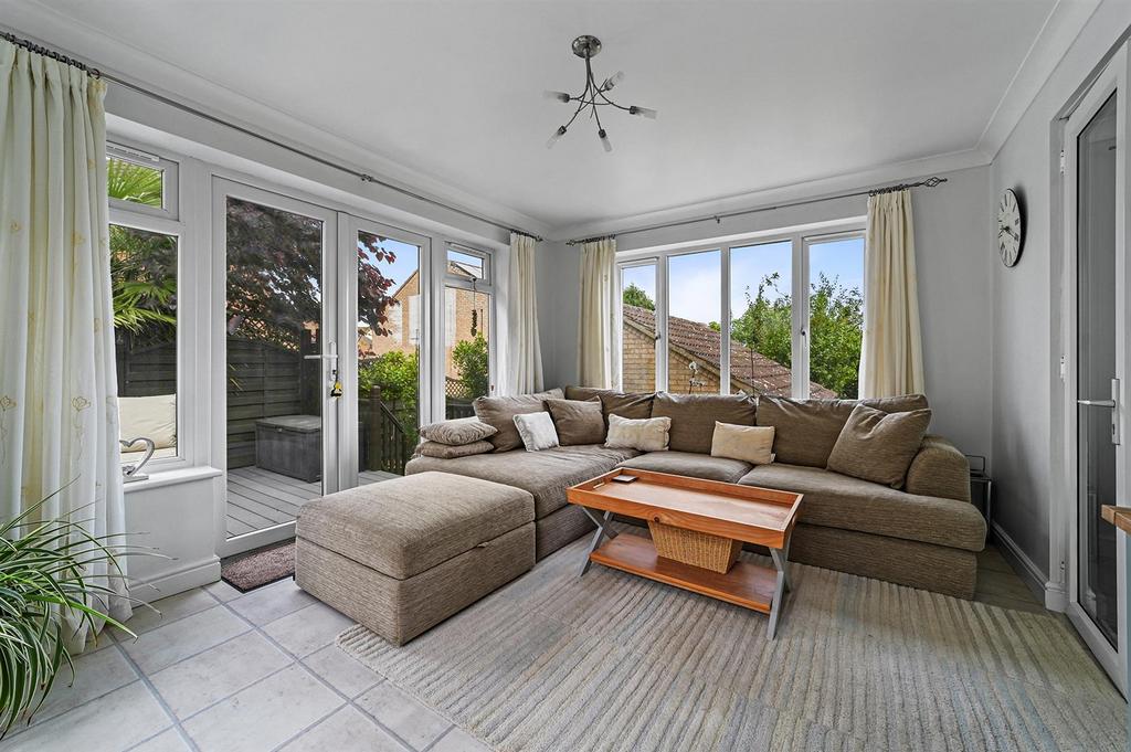 Taylor Drive, Lawford, Manningtree 4 bed detached house for sale £425,000