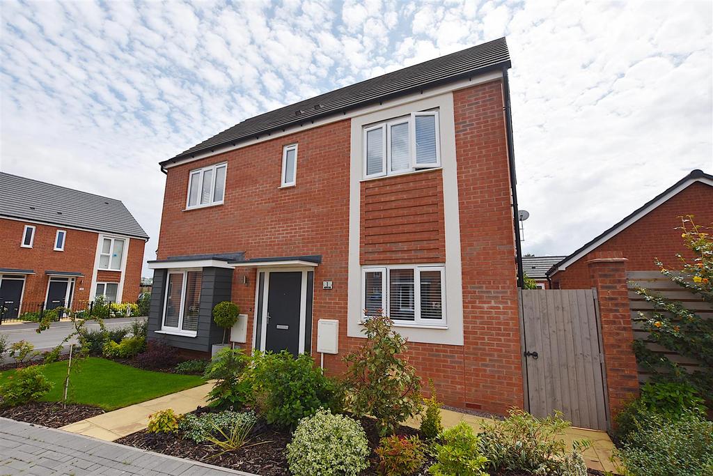 Hartpury Close, Broomhall, Worcester 3 bed detached house for sale £