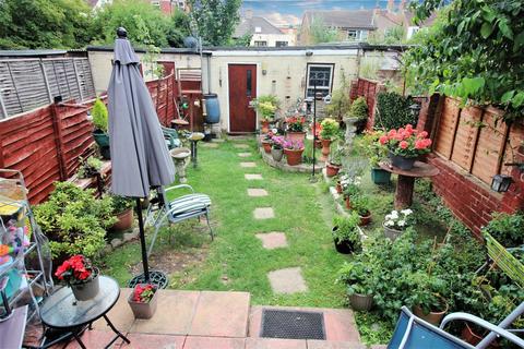 102 Overton Road, London, SE2 9SE