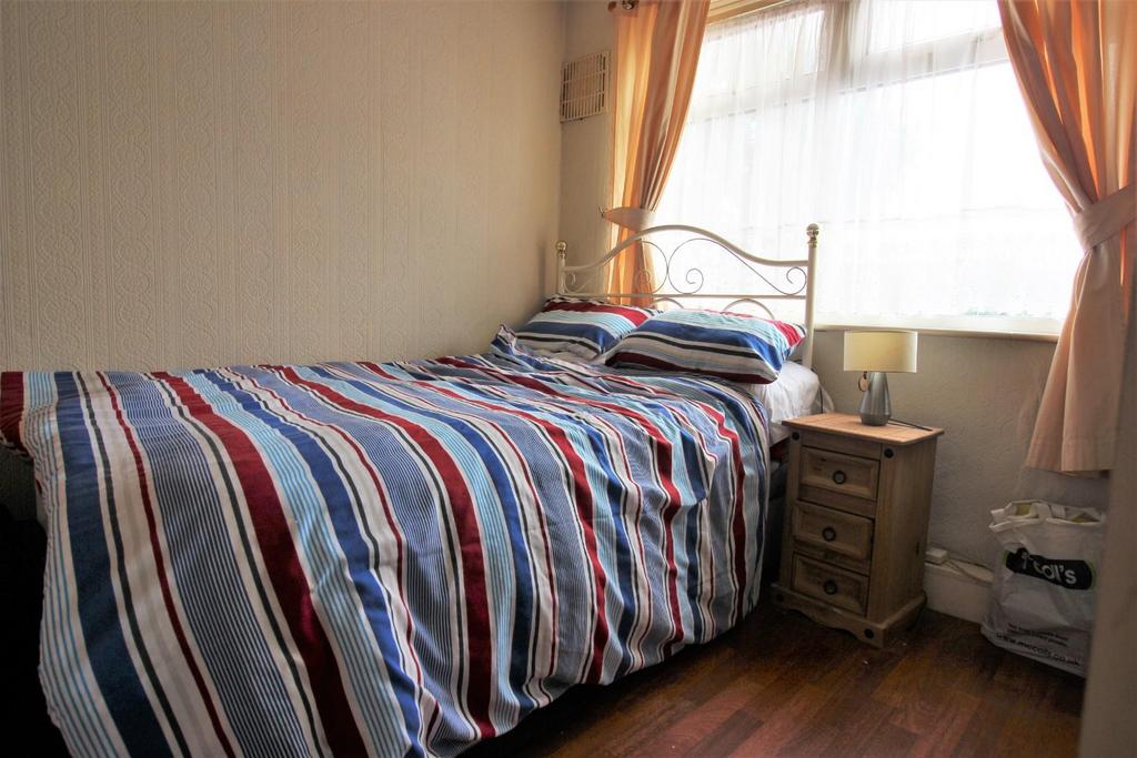 Bedroom 2.jpg