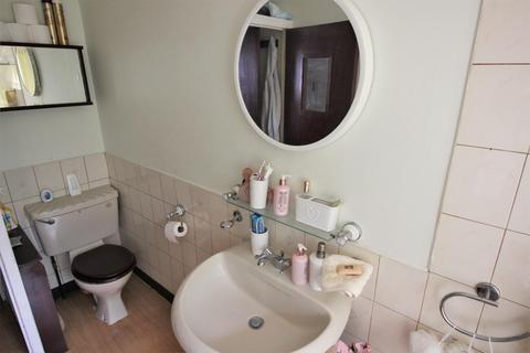 102 Overton Road, London, SE2 9SE