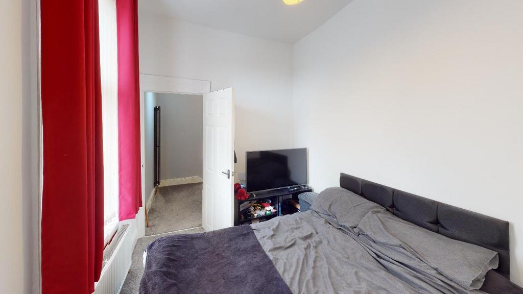 5-Wark-Ave-Bedroom(2).jpg