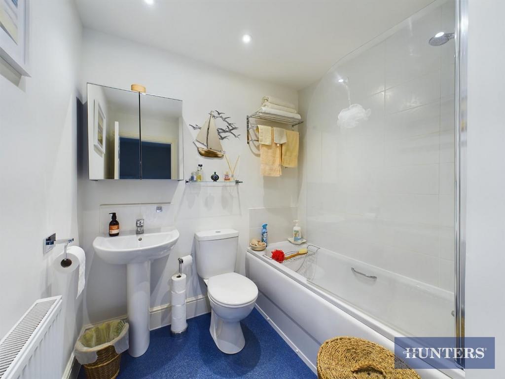 Bathroom.jpg