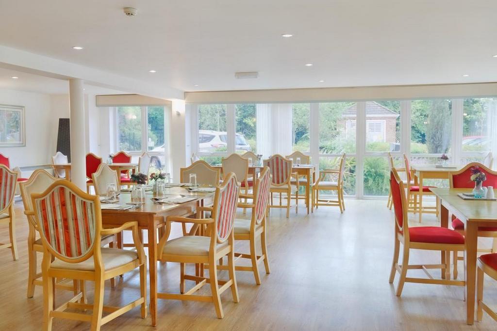 8561002-interior03 (Medium).JPG