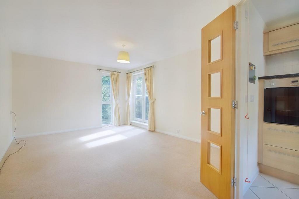 8561002-interior14 (Medium).JPG