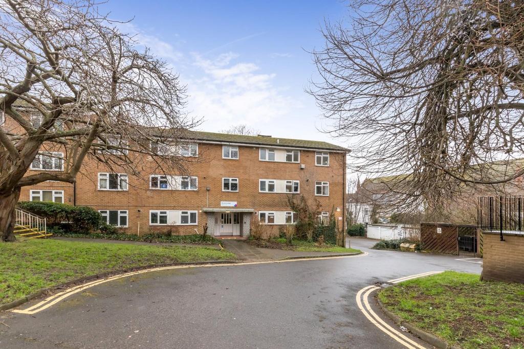 Morley Lodge, Wellington Road, Brighton 3 bed flat for sale £325,000