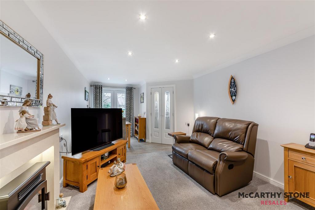 8588496-interior09.jpg