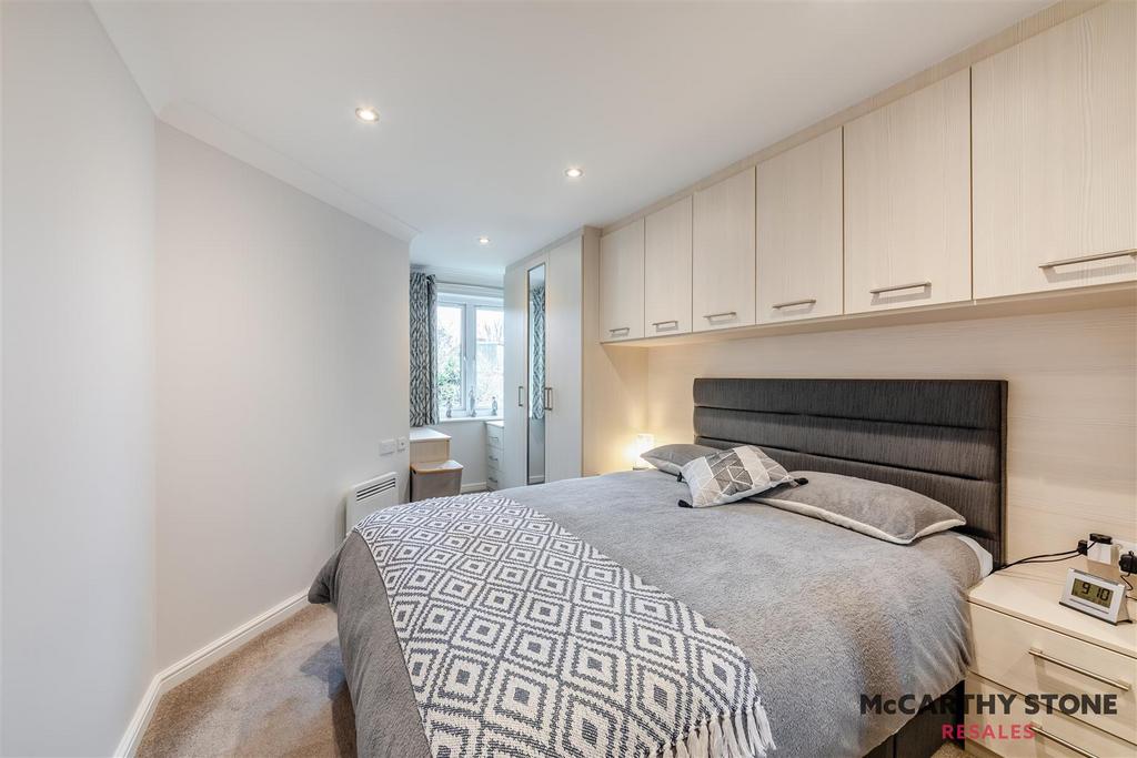 8588496-interior03.jpg