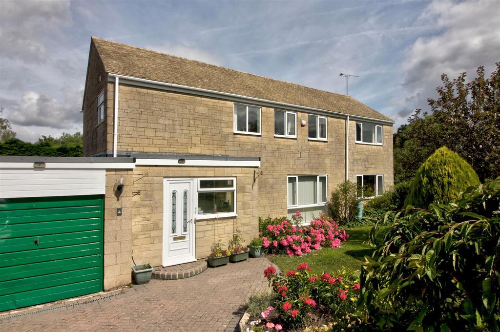 Sawyers Close, Malmesbury 5 bed detached house for sale £500,000