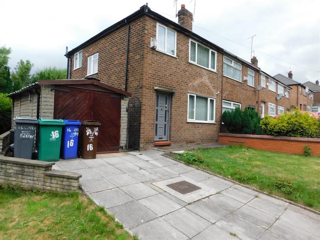 Berry Brow, Manchester 3 bed semidetached house for sale £175,000