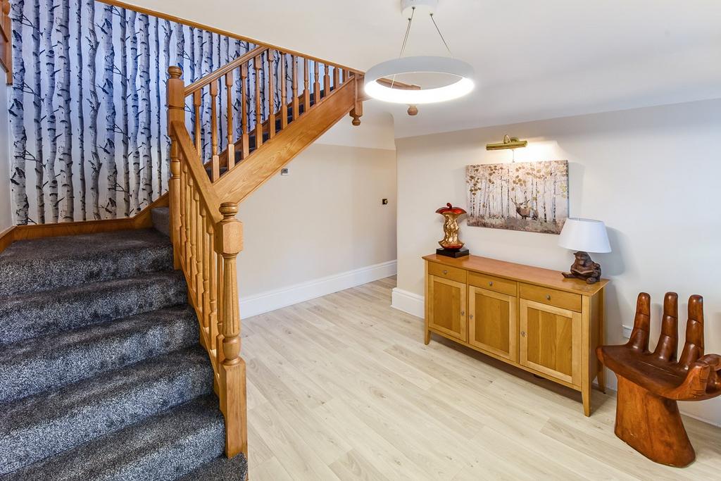 Tatchbury Lane, Winsor, Southampton, SO40 5 bed detached house for sale