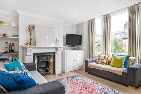 3 bedroom flat for sale - Brayburne Avenue, SW4