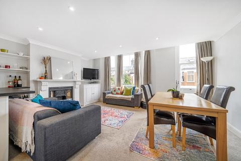 3 bedroom flat for sale - Brayburne Avenue, SW4
