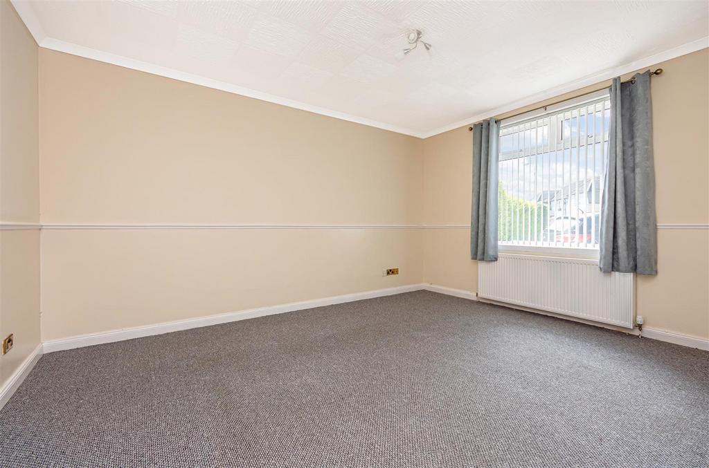 95 Centre Street, Kelty, KY4 0EJ 4 bed semidetached house for sale £