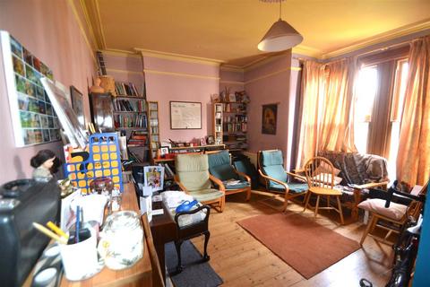 2 Airthrie Road, Ilford, IG3 9QU