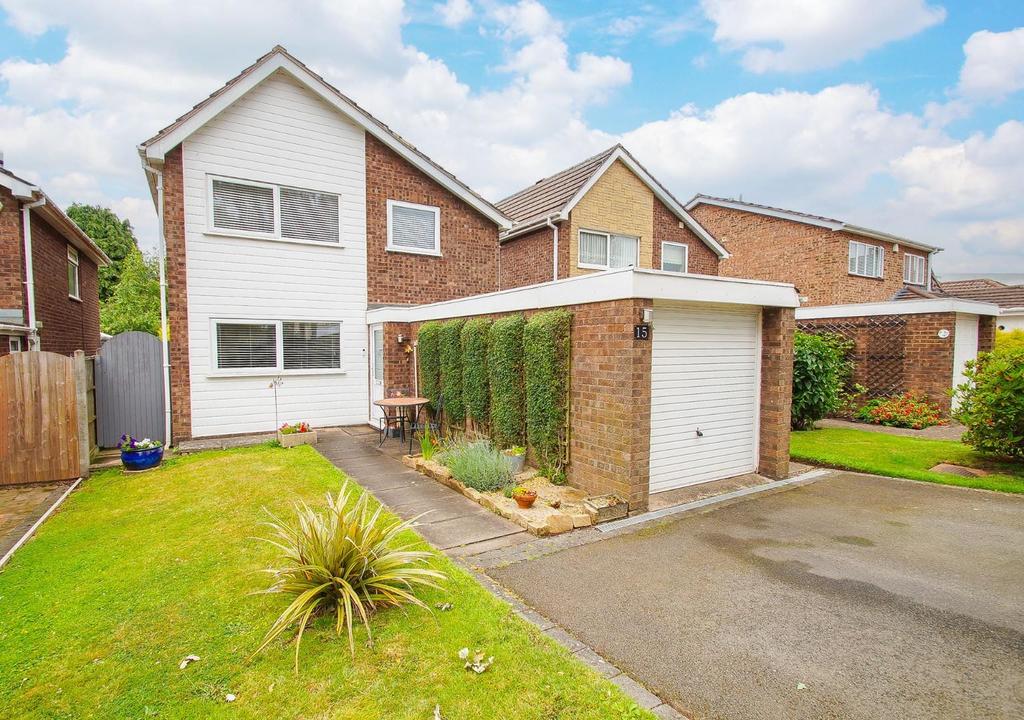 15 Orchard Rise, Droitwich, Worcestershire WR9 8NU 3 bed detached house