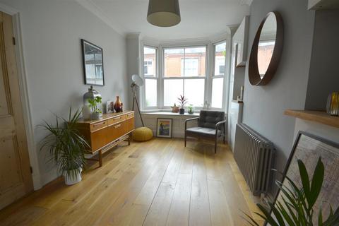72 Adderley Road, Leicester, LE2 1WB