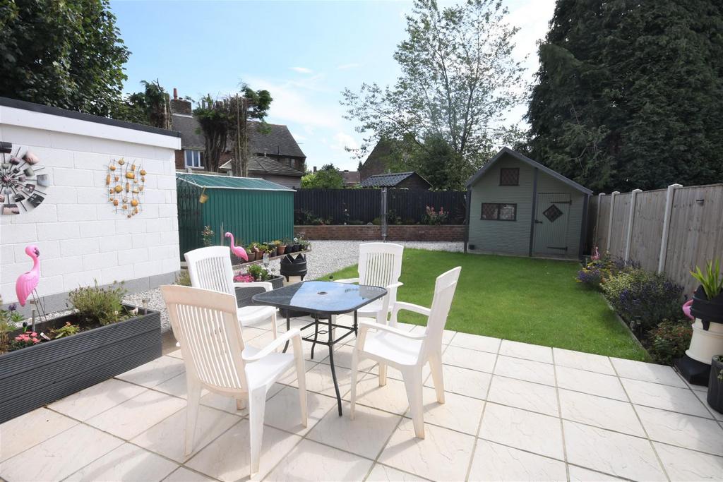 West View, Hillstown, Bolsover, Chesterfield, S44 6LJ 3 bed semi
