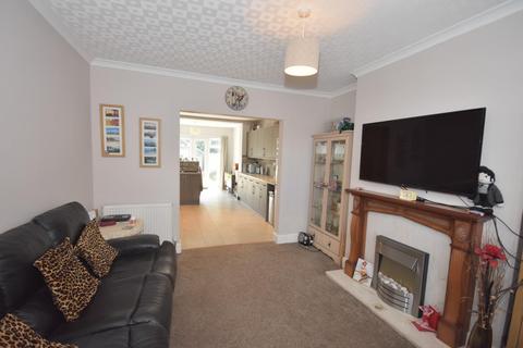 17 West View, Hillstown, Chesterfield, S44 6LJ