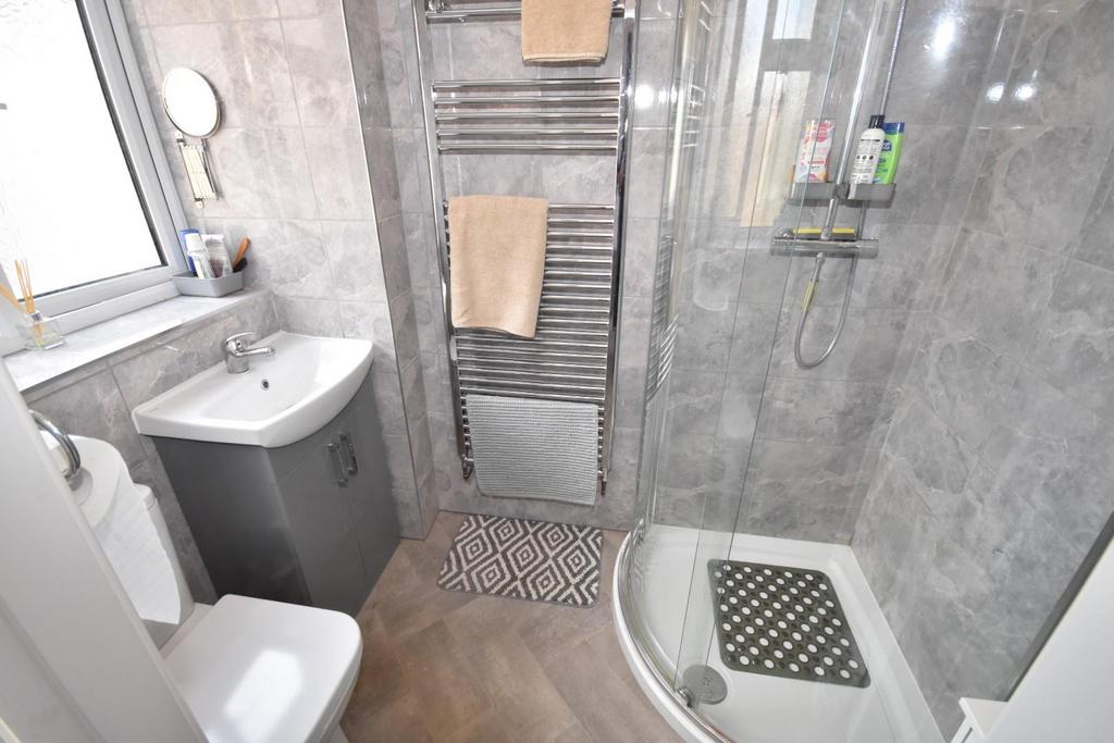 Shower room.jpg