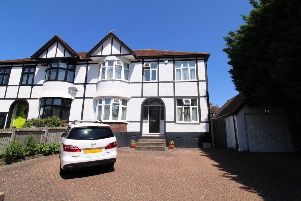 Cumberland Road, Bromley, BR2 5 bed semidetached house for sale £895,000