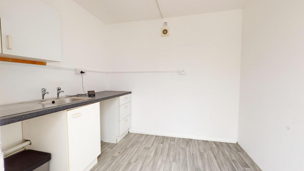 Maritime-Gate-Gravesend-07122023 093921.jpg