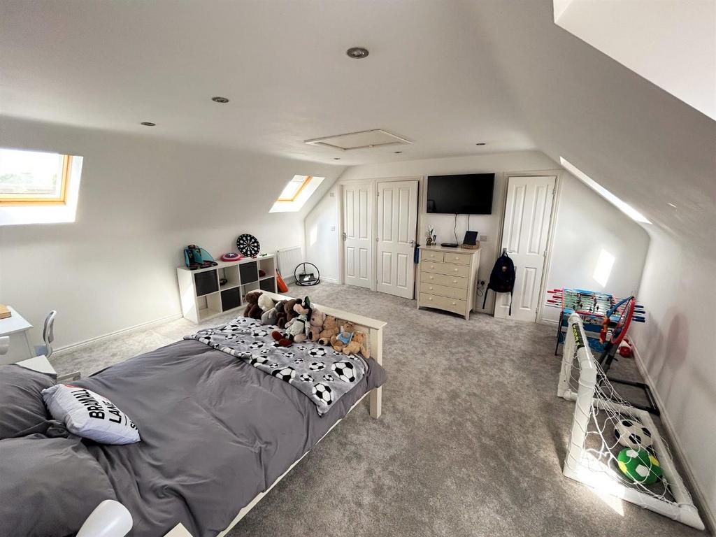 Bed 2.JPG