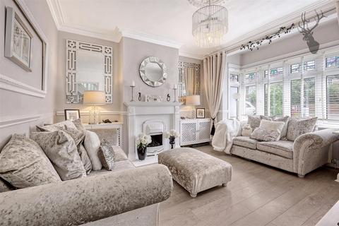 16 Brindwood Road, London, E4 8BH