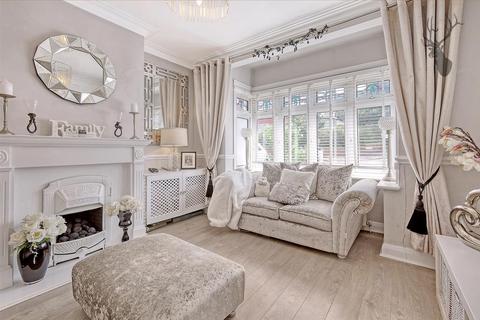 16 Brindwood Road, London, E4 8BH