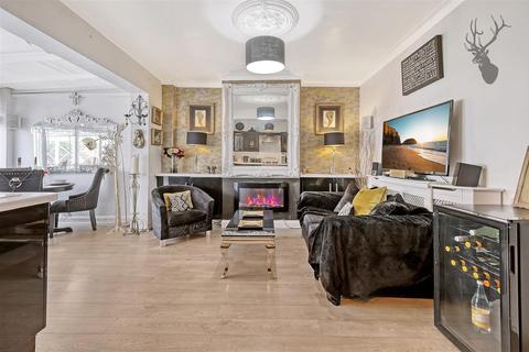 16 Brindwood Road, London, E4 8BH