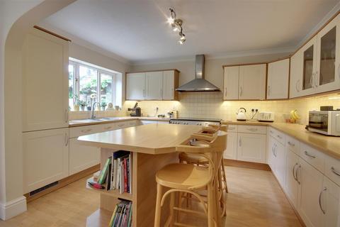 4 bedroom detached house for sale, The Ridings, North Ferriby