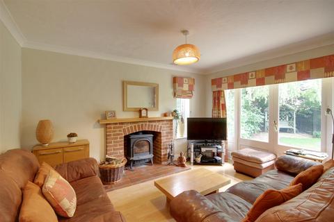 4 bedroom detached house for sale, The Ridings, North Ferriby