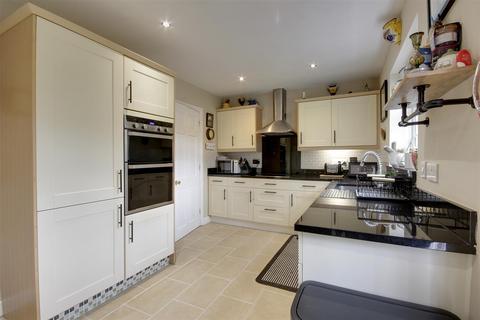 4 bedroom detached house for sale, Sandholme Park, Gilberdyke