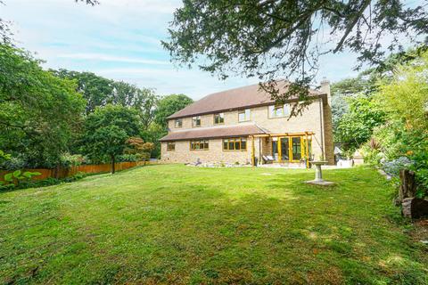 6 bedroom detached house for sale, St Helens Park Road, Hastings