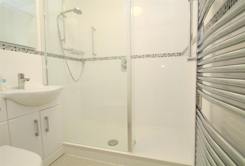 Shower Room.jpg