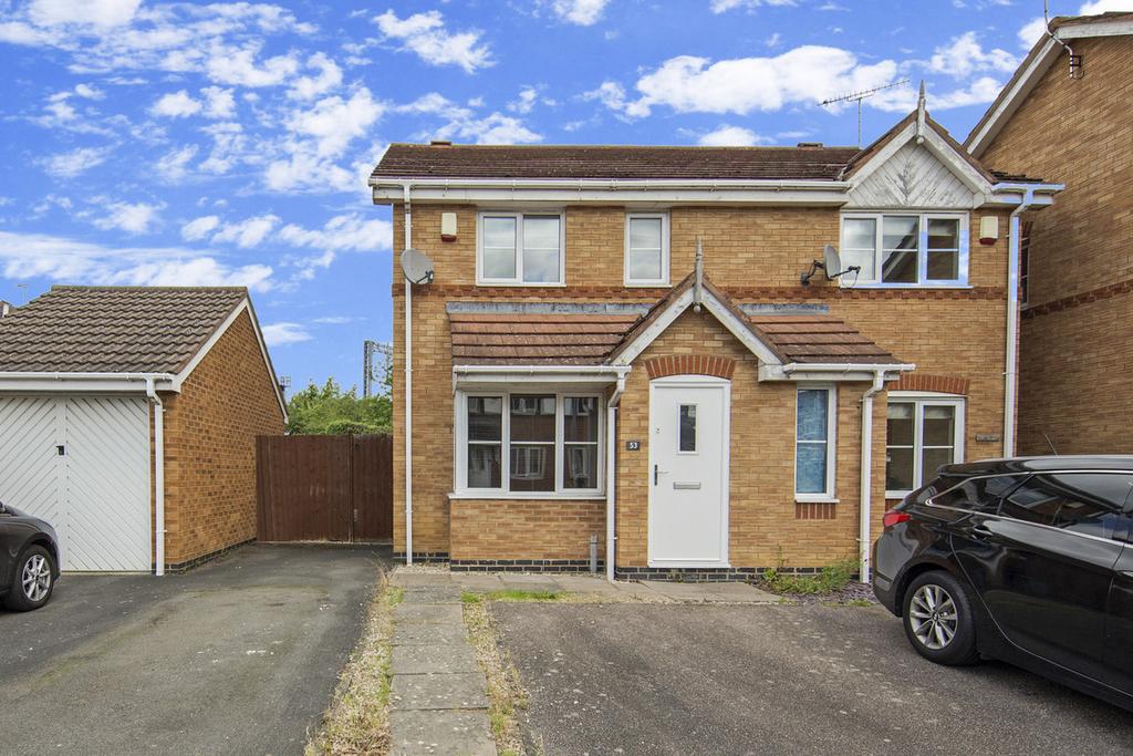 Stratfield Way, Kettering, NN15 2 bed semidetached house for sale £