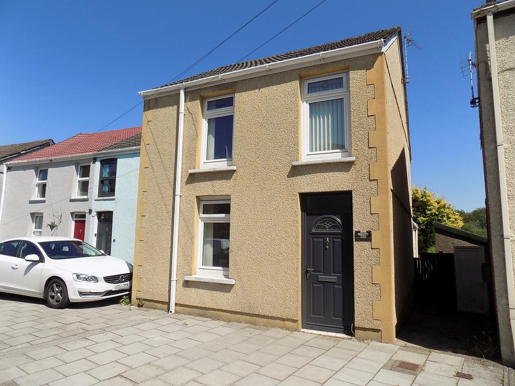 Maesteg Road, Tondu, Bridgend County. CF32 9DP 3 bed detached house for