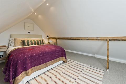 2 bedroom flat to rent, Bassett Road, London, W10